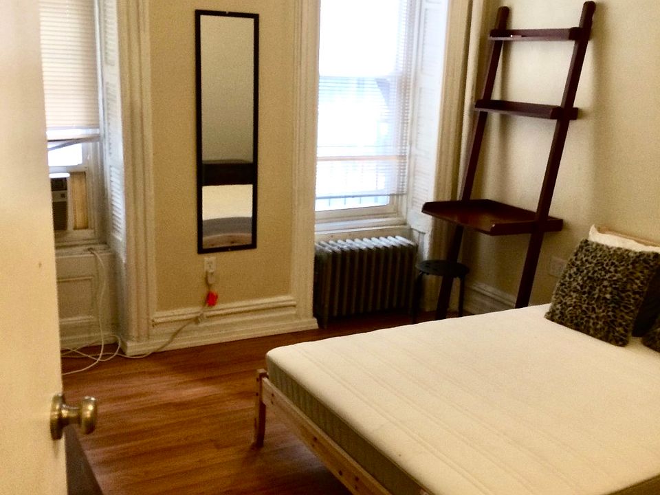 1st image of 592 3rd Ave APT 4RS