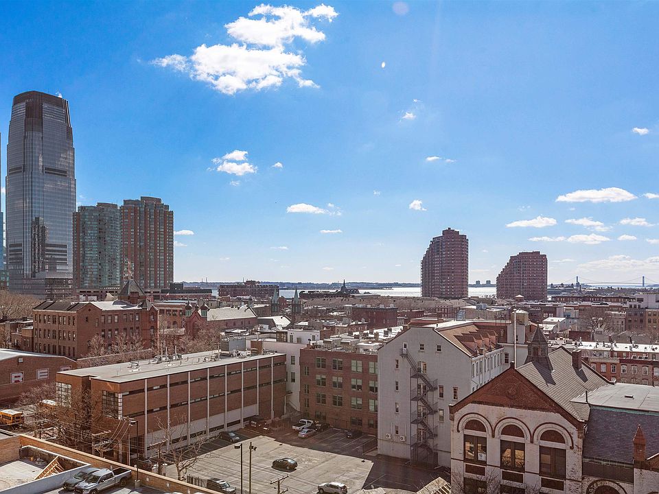 1st image of 135 Montgomery St APT 12
