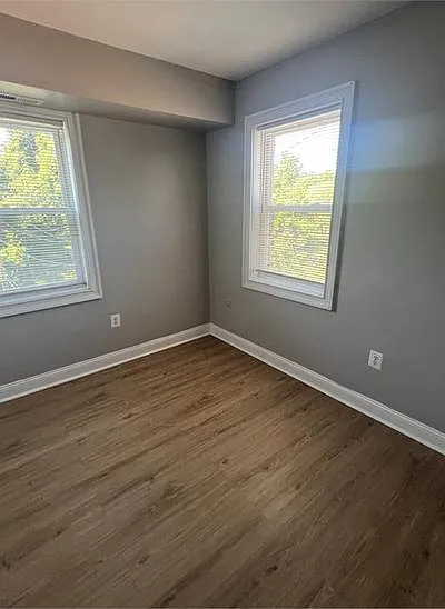 Unit Photo