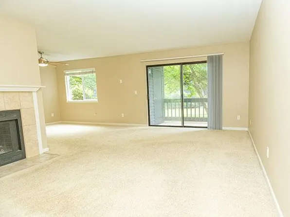 9370 SW 146th Ter APT N4, Beaverton, OR 97007