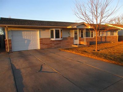 917 W Philip Ave, North Platte, NE, 69101