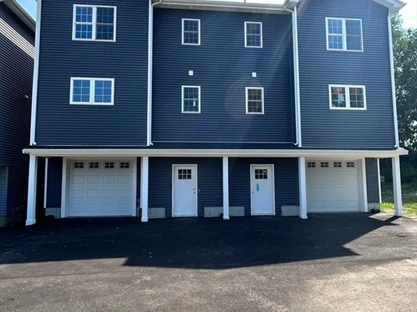 60 Garside St #2, Fall River, MA 02720