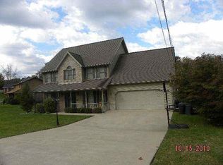 2017 Ridgefield Rd, Johnson City, TN 37601