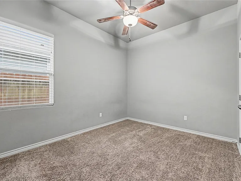 9609 Sedalia Trl — Photo 19