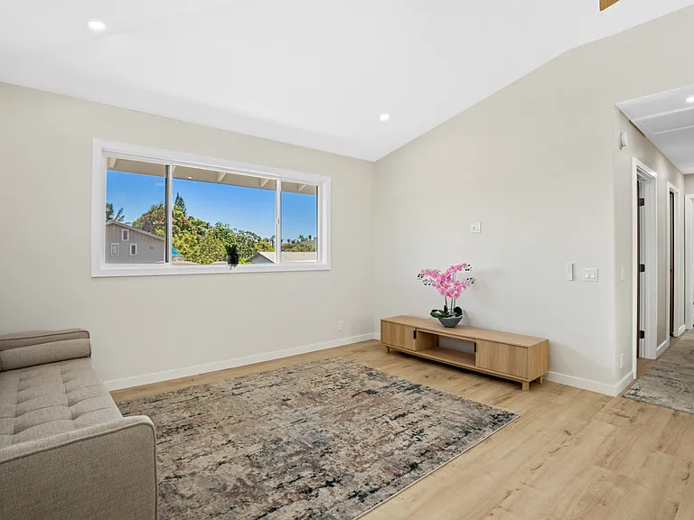 4587 Kukui St #B — Photo 10