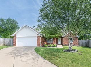1708 N America Ct, Siloam Springs, AR 72761