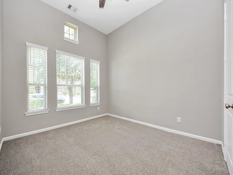 2547 Granberry Point — Photo 6