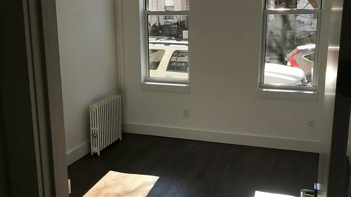 Rented by Nooklyn NYC LLC | media 13