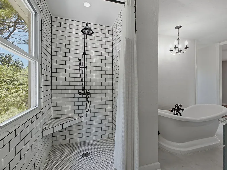 1303 General Macarthur Dr — Photo 23
