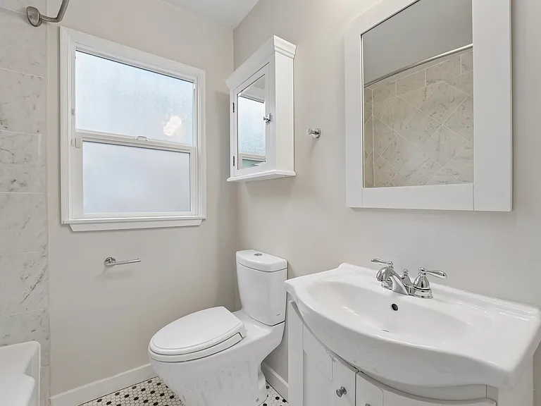 543 Liberty St — Photo 33