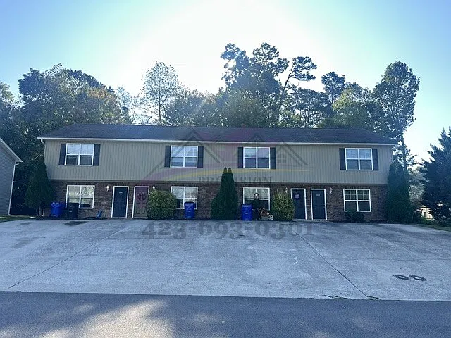 2 bed, 2.5 bath, 1102 sqft, $1,250 — Photo 2