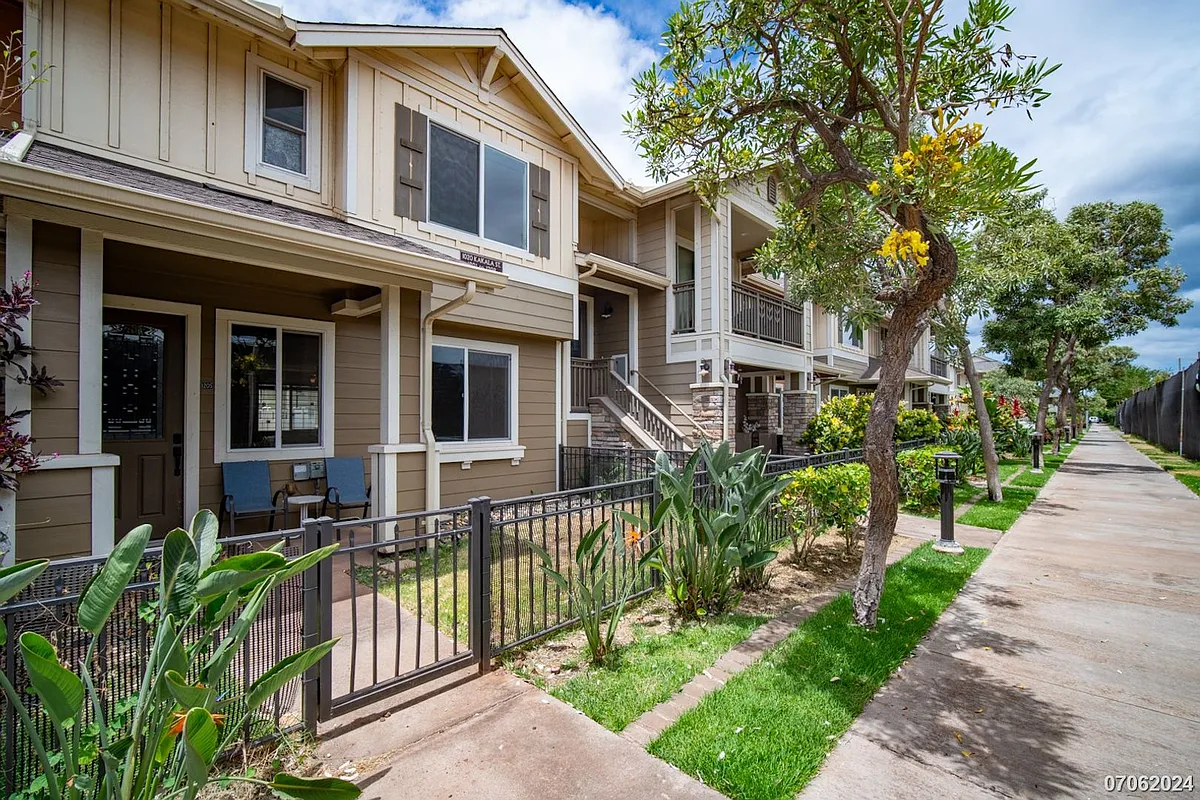 Building Photo - 1020 Kakala St #1205