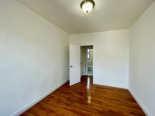 Rented by Mann Maurice A | media 12