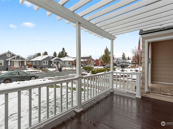4th image of 206 N Emerson Avenue