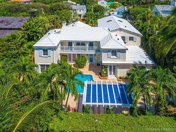 2nd image of 1225 Vista Del Mar Dr