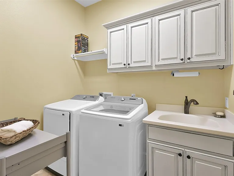 95 S Shimmering Aspen Cir — Photo 32