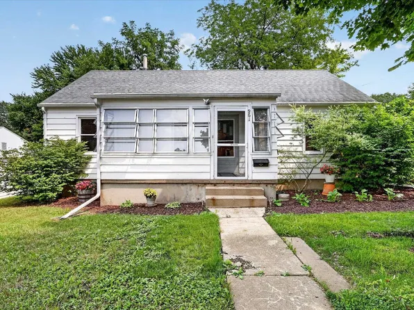 961 W Jefferson St, Freeport, IL 61032