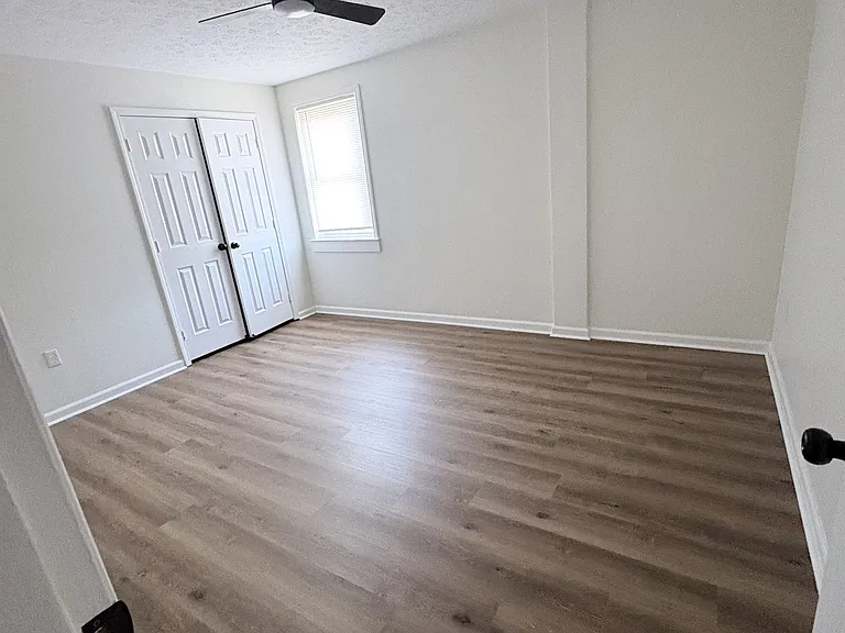 340 S Main St #5 — Photo 4