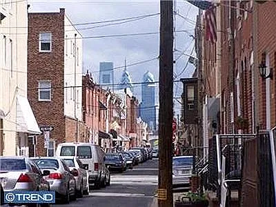 2529 S Mole St — Photo 15