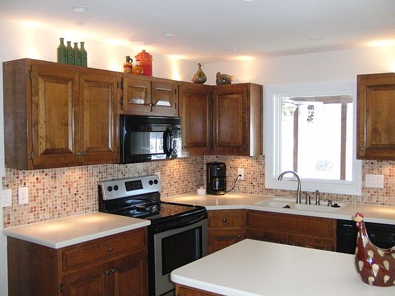 Light and Bright Kitchen