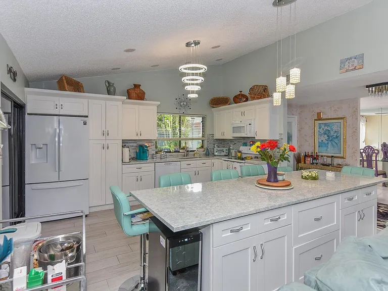5518 Ainsley Ct — Photo 14