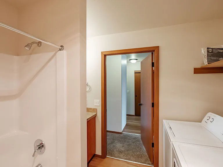 Aspen Place Apartments — Photo 43