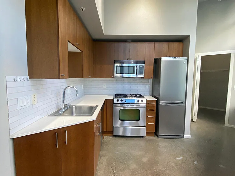 81 Clay St #121 — Photo 7