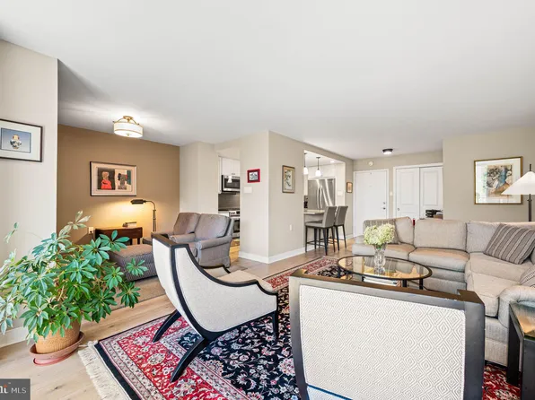 801 Yale Ave APT 508, Swarthmore, PA 19081