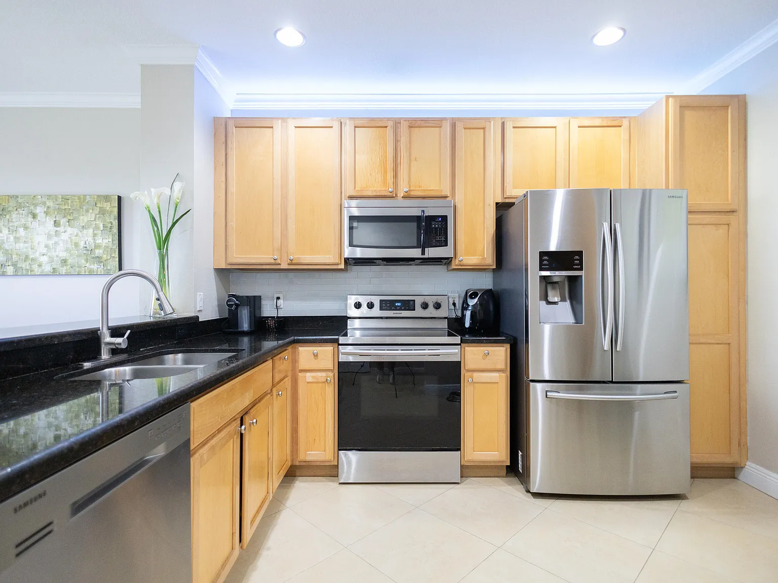 3 bed, 2.5 bath, 1570 sqft, $2,900 — Photo 4
