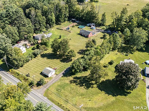 2nd image of 130 Riverton Road