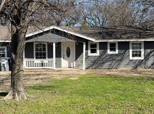 636 Clearfield Rd, Dallas, TX 75217