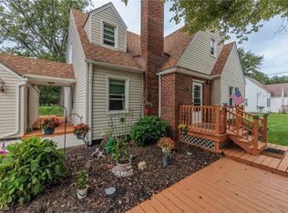 412 Douglas Blvd, Richmond Heights, OH 44143