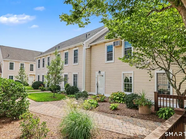 54 Rope Ferry Road #B39, Waterford, CT 06385