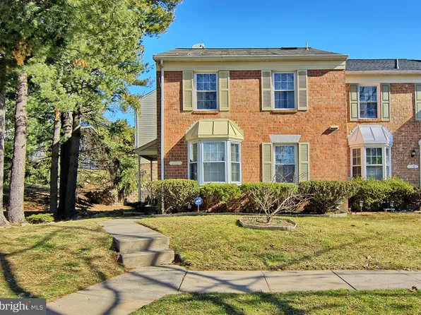 17 Hamlet Dr, Owings Mills, MD 21117