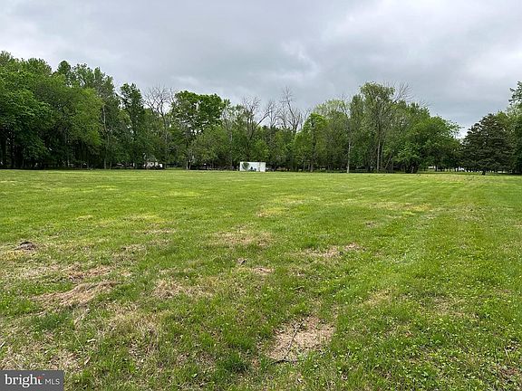 5th image of 1100 Rural Ave