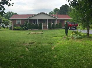 56 Jenkins Dr, Fayetteville, TN 37334