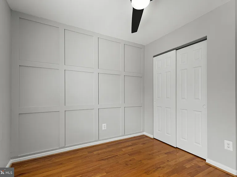 106 Hackley Ct — Photo 15