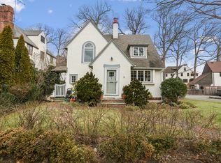 18 Roxbury Rd, Scarsdale, NY 10583