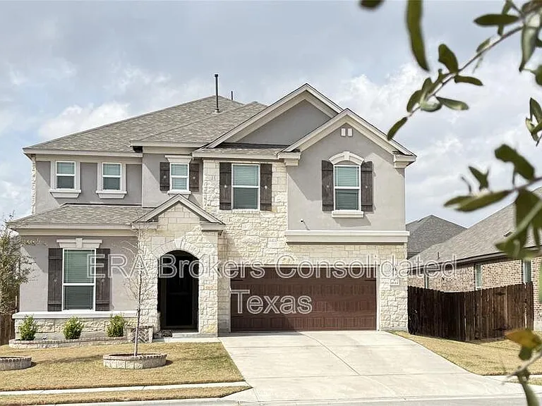 4644 Padula Dr — Photo 1