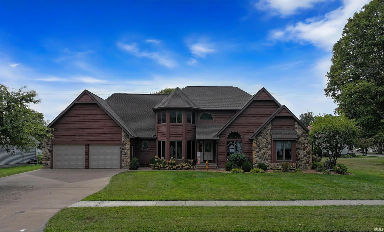 410 S Riverside Dr photo 1
