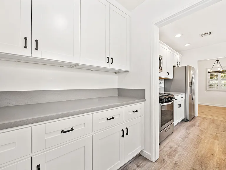 1041 Rose Ave — Photo 20