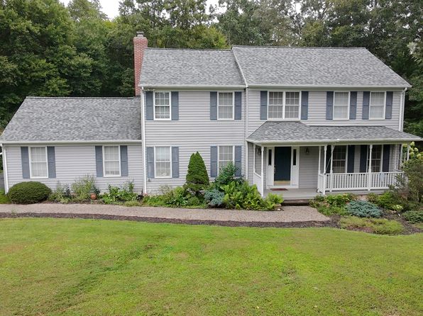 2730 Wildwood Cir