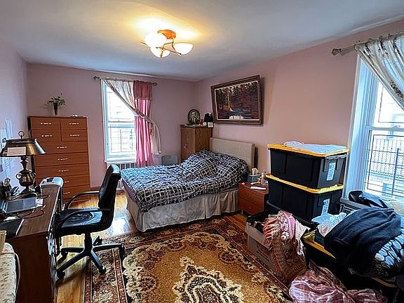 5th image of 1717 E 18th St APT 3P