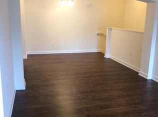 400 Spaulding Hills Cir SE APT 206, Ada, MI 49301