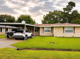 302 Paula Ave, Bridge City, TX 77611