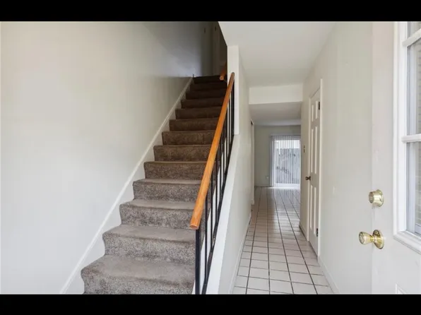 4416 Lake Vista Dr, Metairie, LA