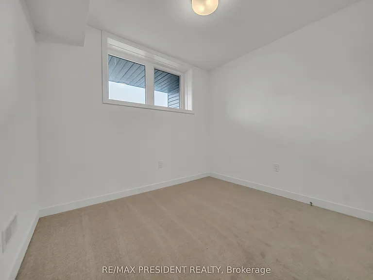 940 David St N #81 — Photo 22