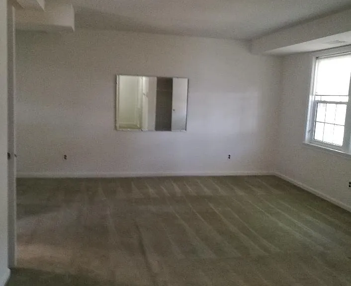2042 Fort Davis St SE #201 — Photo 6