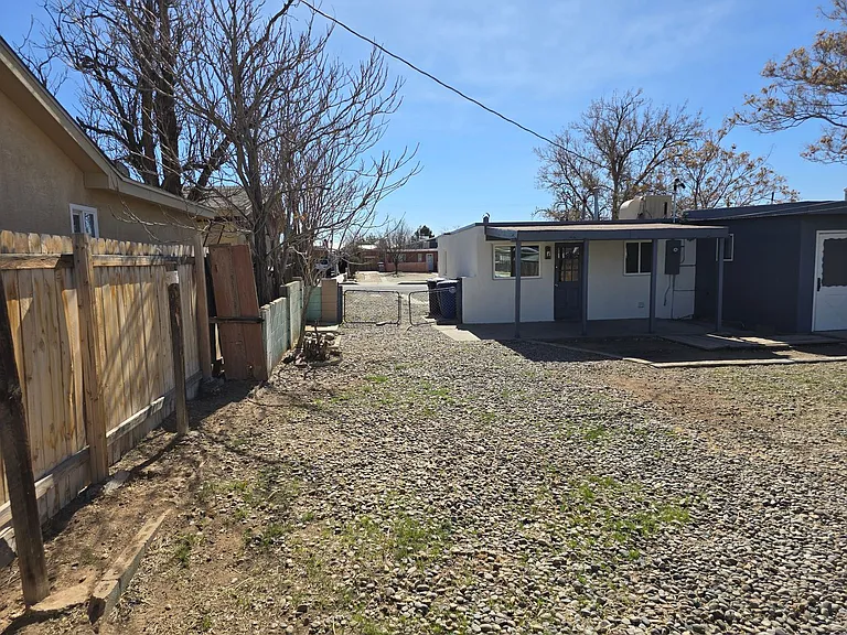 4811 Comanche Rd NE — Photo 24