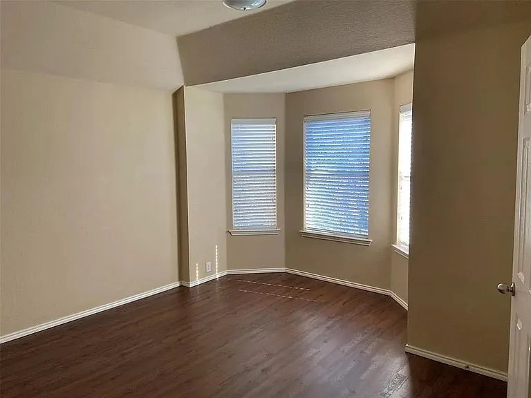 2013 Trinity Ln — Photo 17